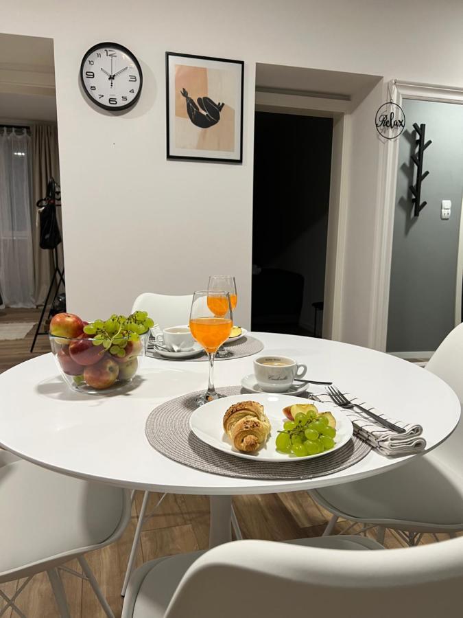 Cinderella Apartment With Free Parking プーラ エクステリア 写真