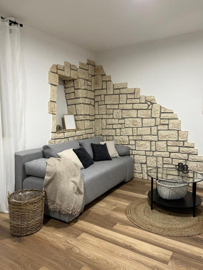 Cinderella Apartment With Free Parking プーラ エクステリア 写真